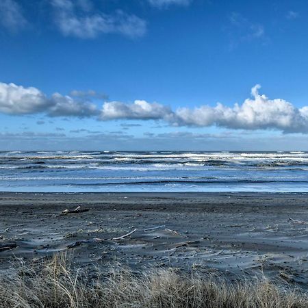 Eagles View Condo In Ocean Shores With 3 Balconies 외부 사진